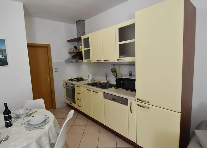 Nada Podgora (Split-Dalmatia)