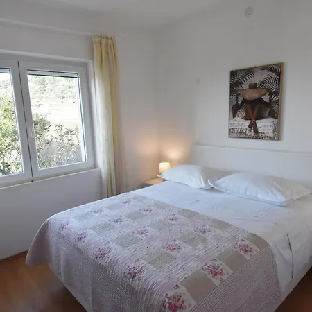 Nada Apartment *