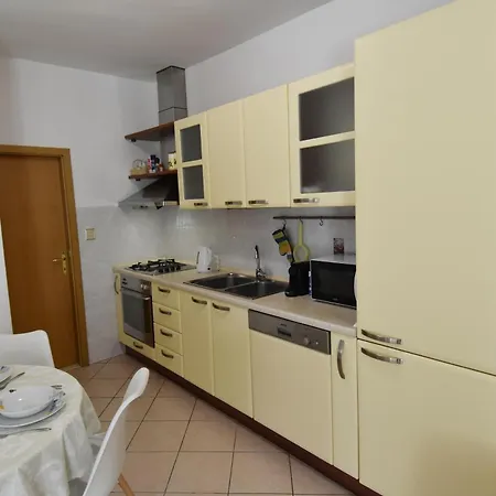 Nada Podgora (Split-Dalmatia)